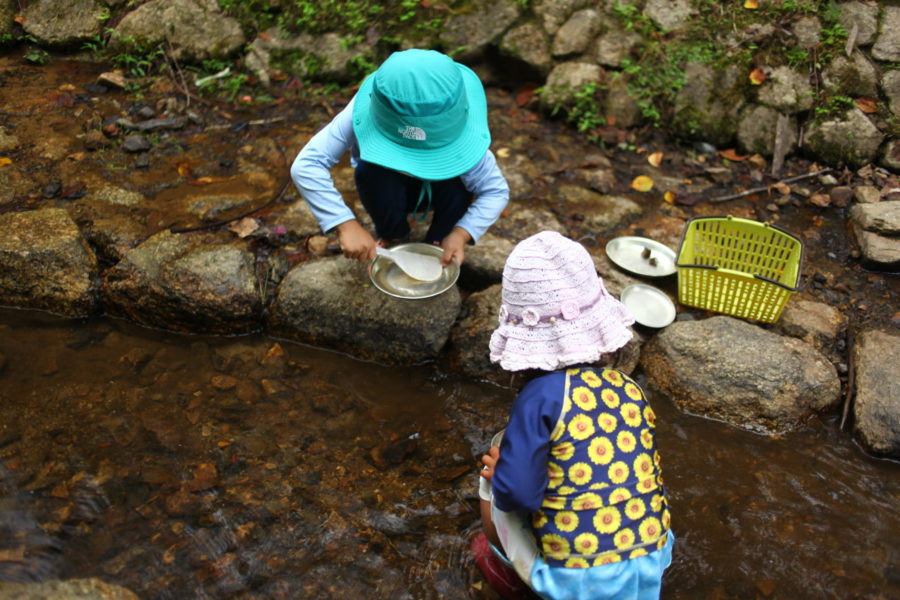 川遊び
