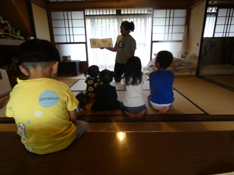 絵本タイム